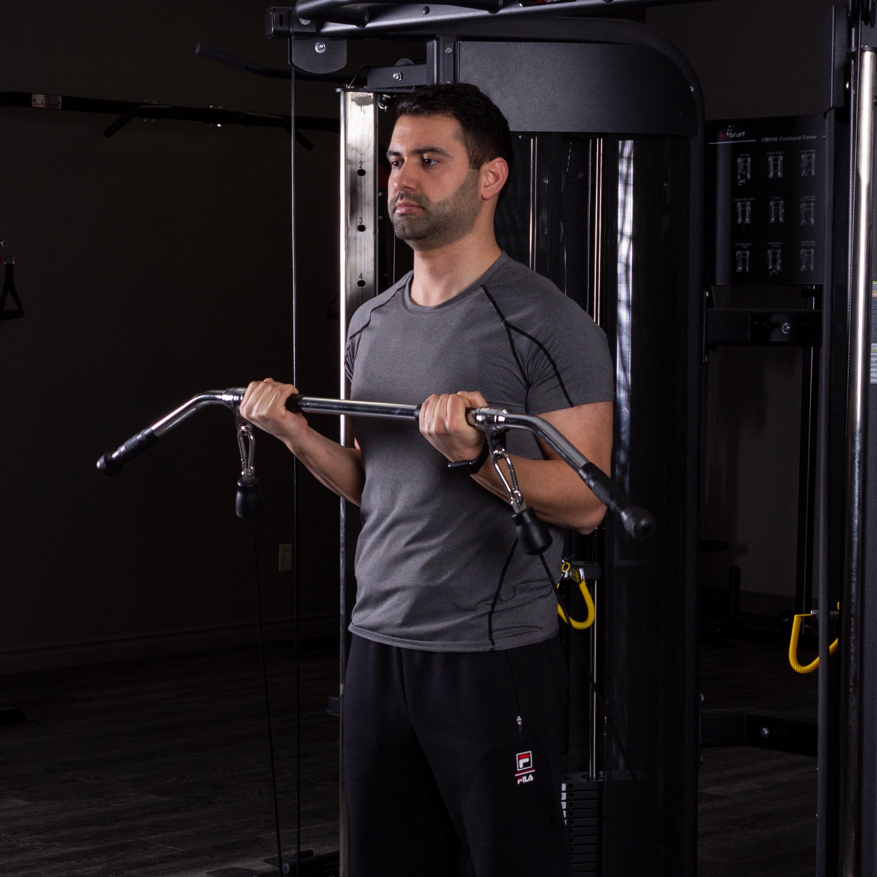 Lat pulldown bar discount with two hooks